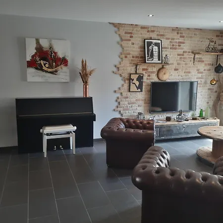 Nyaraló Maison De Village Avec Sa Charmante Petite Cour Interieure