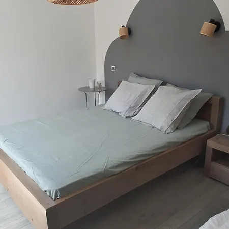 Maison De Village Avec Sa Charmante Petite Cour Interieure Сasa de vacaciones Fleury (Aude)