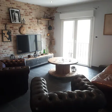 Maison De Village Avec Sa Charmante Petite Cour Interieure Nyaraló *