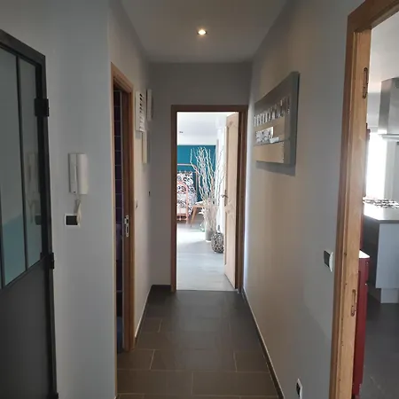 Maison De Village Avec Sa Charmante Petite Cour Interieure Nyaraló Fleury